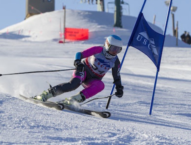 Wisconsin Hoofer Alpine Ski Team qualifies for national championship