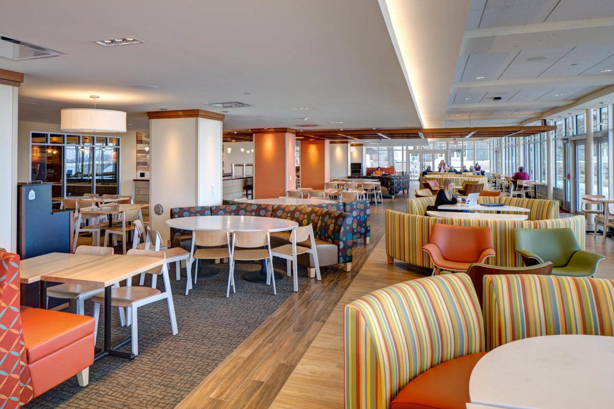 Lakeview Lounge at Memorial Union