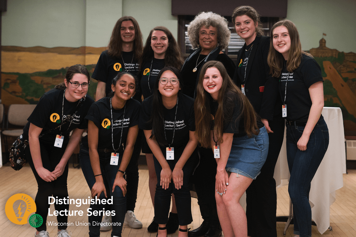 Group photo of WUD DLS committee members