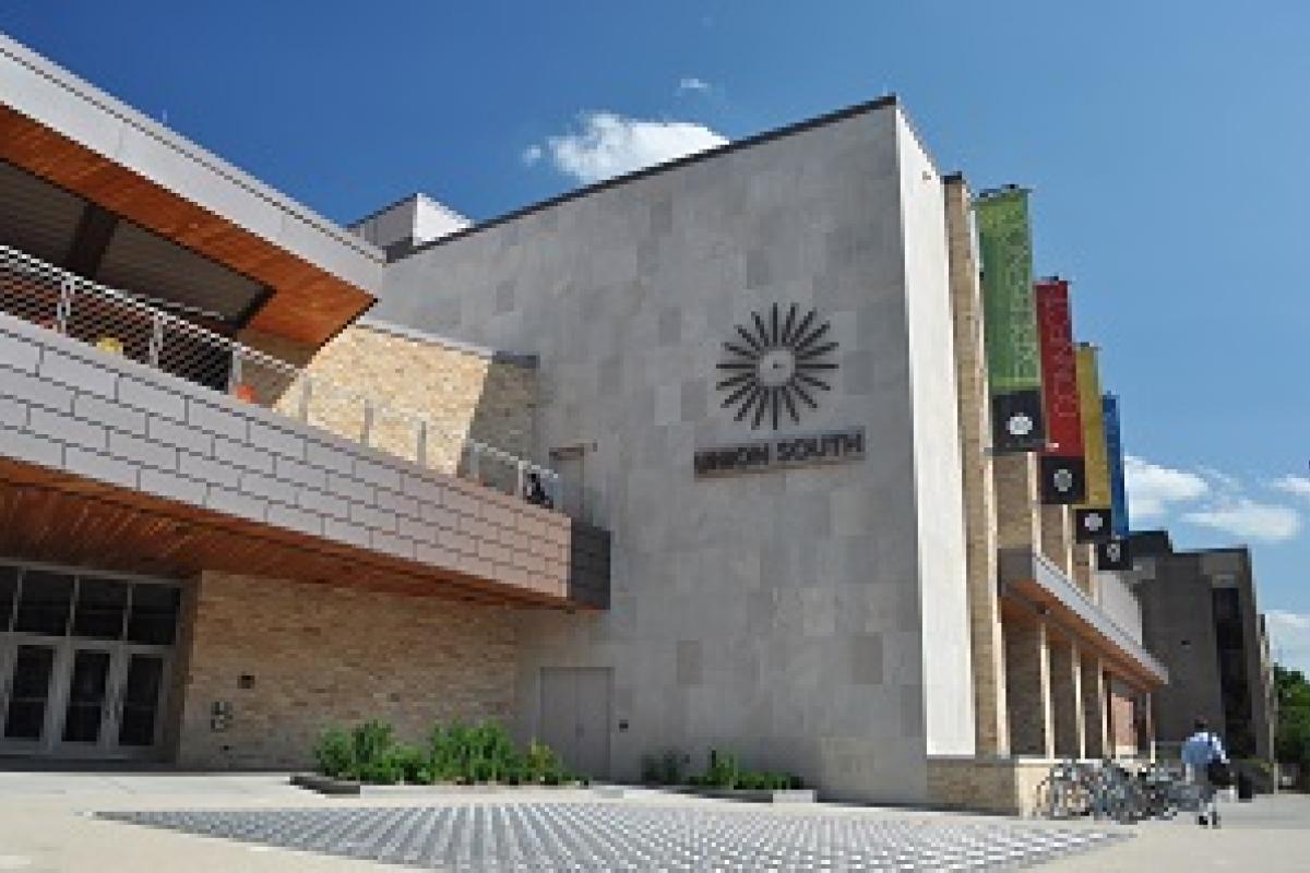 US Exterior DSC 0039 1