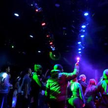 audience in play circle theater 